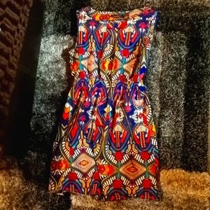 Bright sleeveless dress with pockets